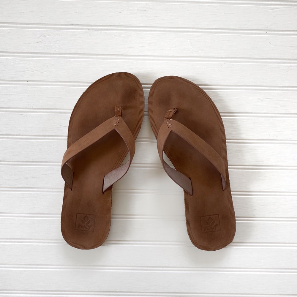 Reef Women's Voyage LE Leather Flip Flops 9